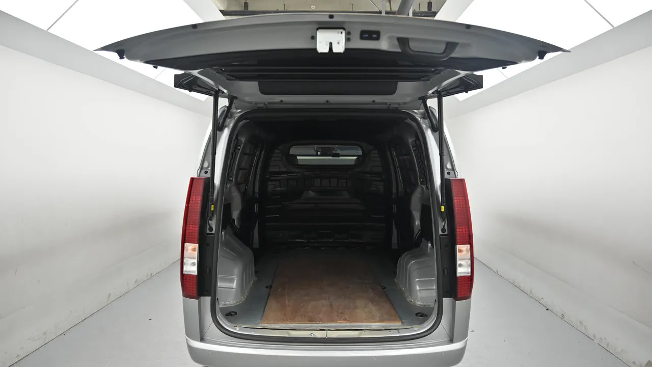 Hyundai Staria — miniaturë 19