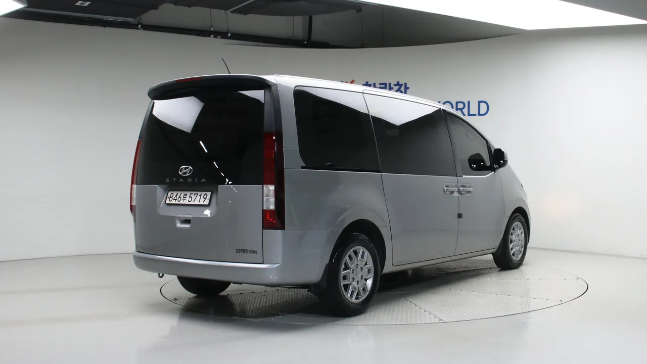 Hyundai Staria — miniaturë 2