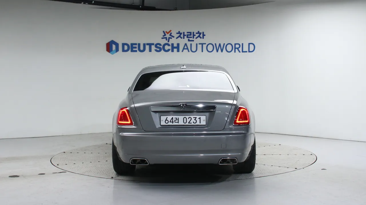 Rolls-Royce Ghost 6.6 V12