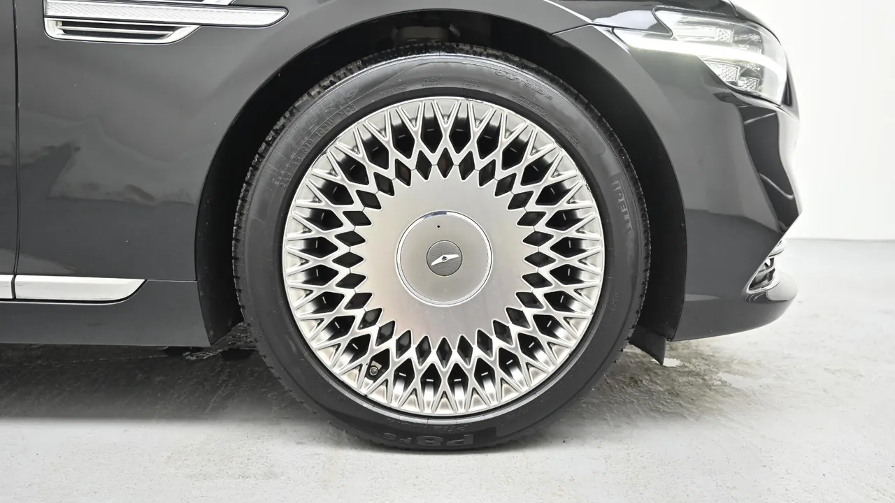 Genesis G90 — miniaturë 5