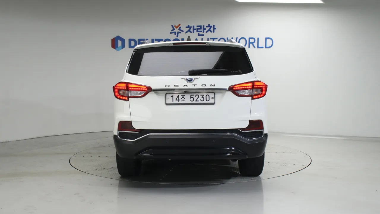 SsangYong Rexton — miniaturë 4