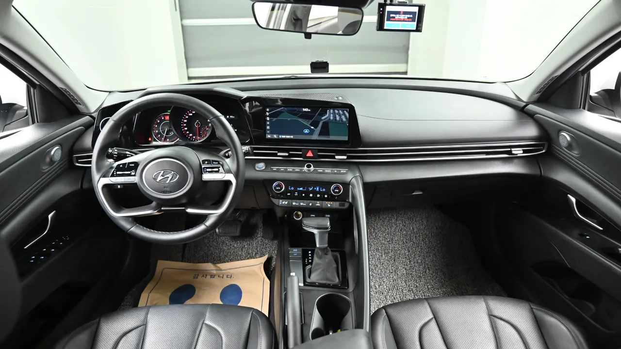 Hyundai Avante — miniaturë 7