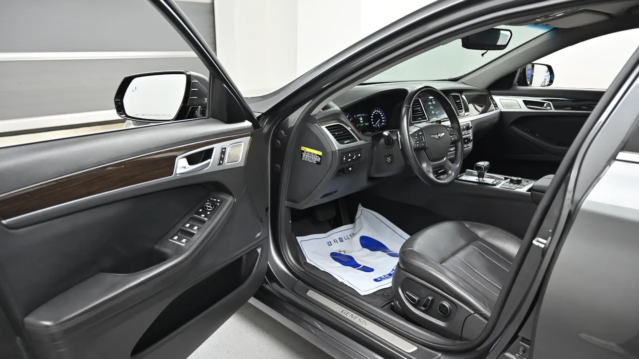 Genesis G80 — miniaturë 11