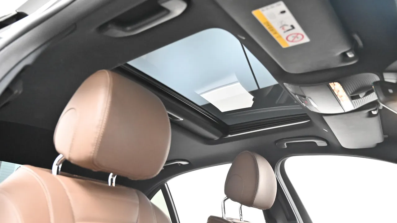 Mercedes-Benz E-klasse — miniaturë 18
