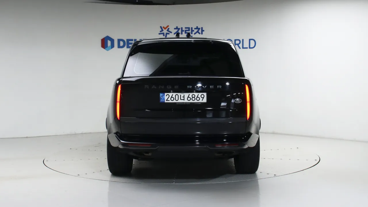 Land Rover Range Rover — miniaturë 4
