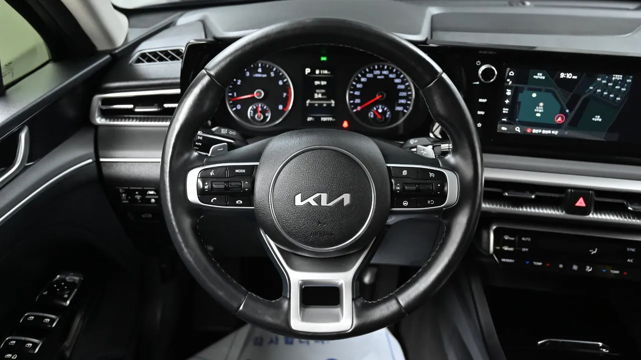 Kia K5 — miniaturë 13