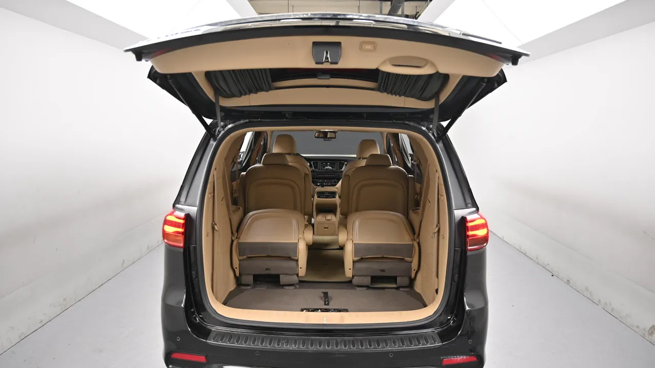 Kia Carnival — miniaturë 19