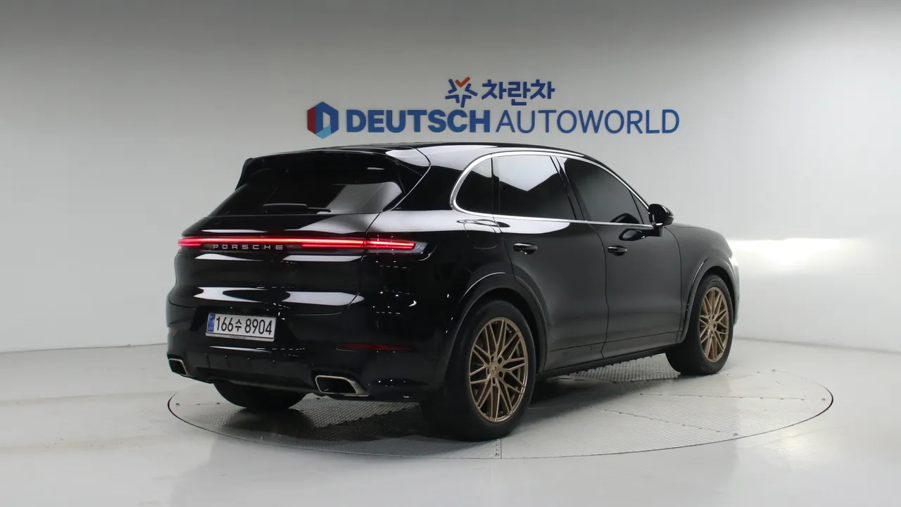 Porsche Cayenne — miniaturë 2