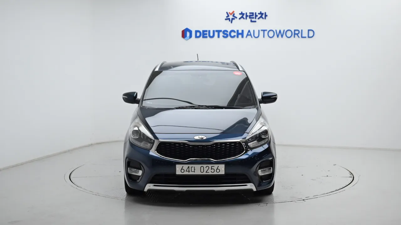 Kia Carens — miniaturë 3