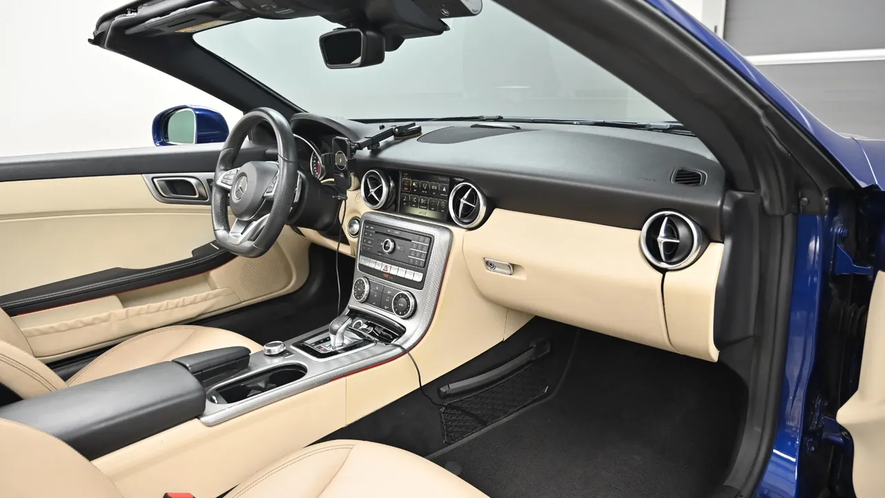 Mercedes SLC-Class R172 SLC200