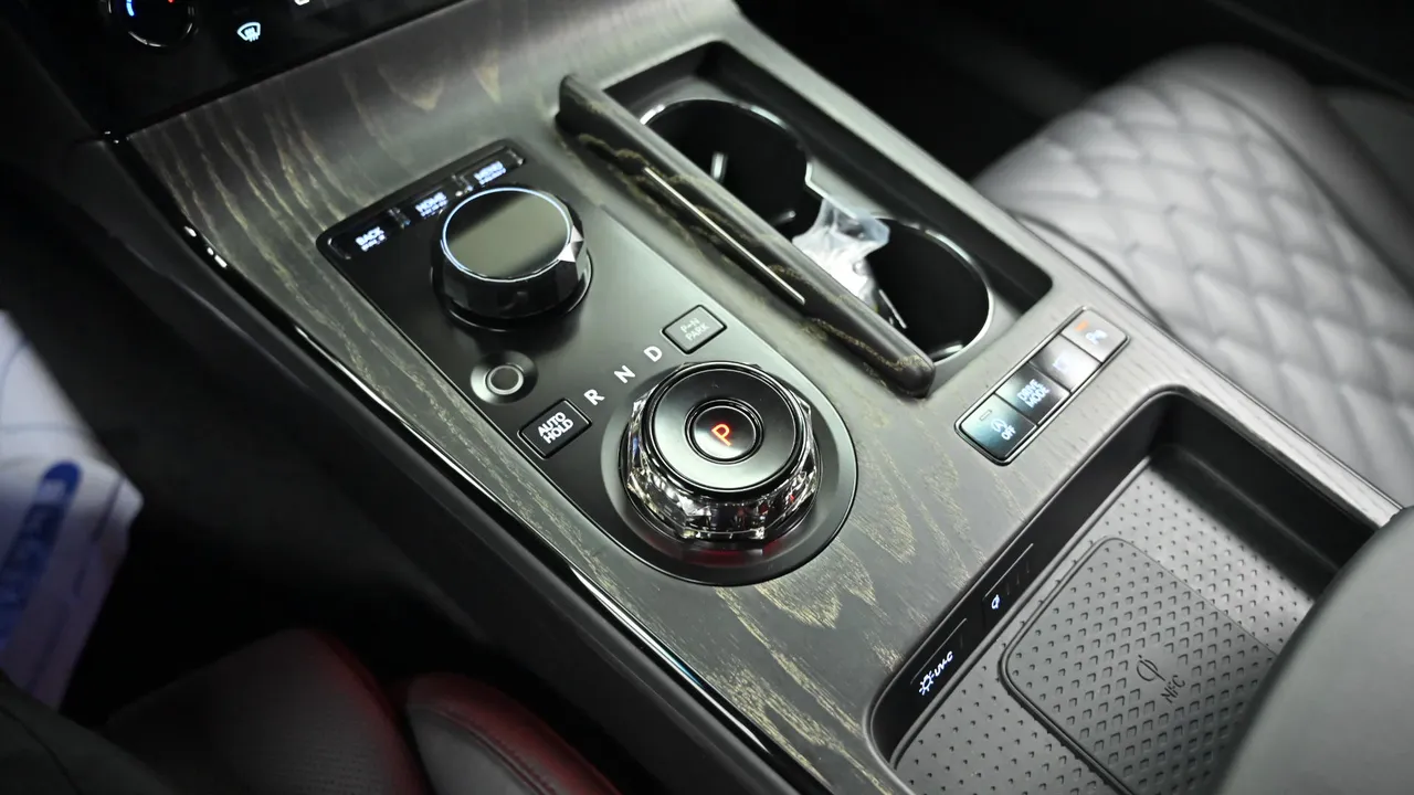 Genesis G80 — miniaturë 9