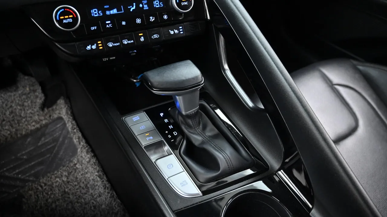 Hyundai Avante — miniaturë 9