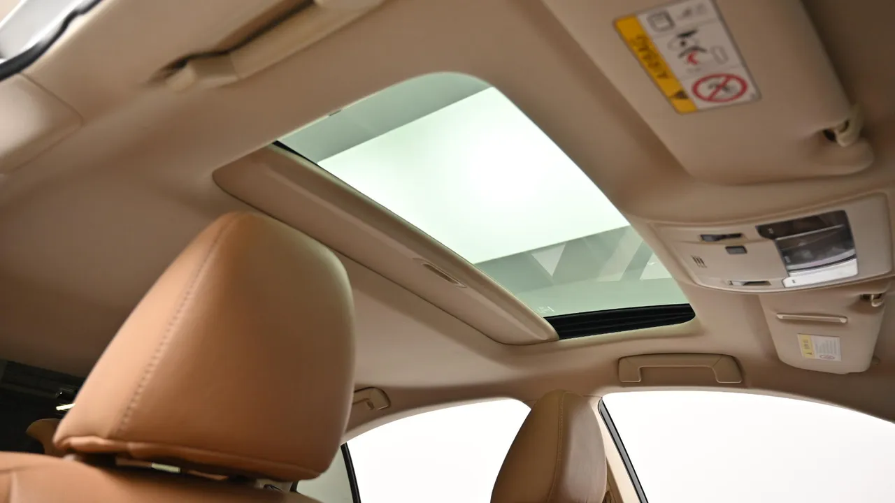 Lexus ES — miniaturë 18