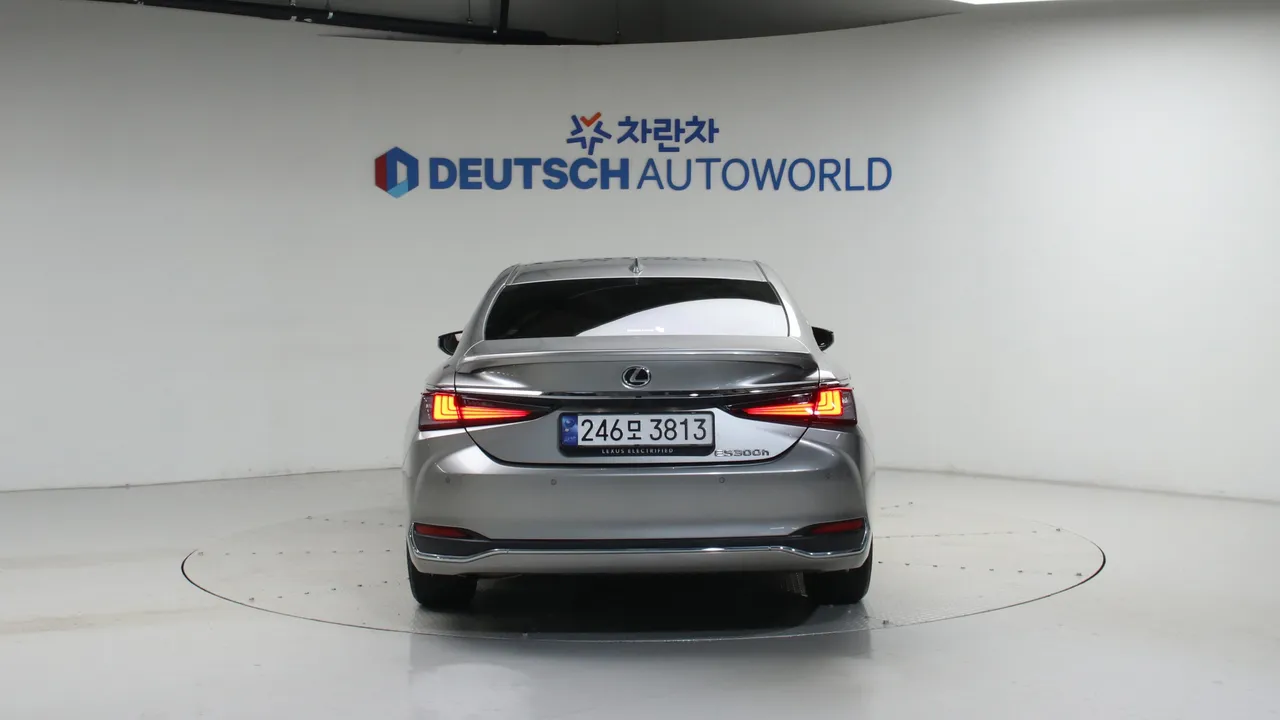 Lexus ES — miniaturë 4