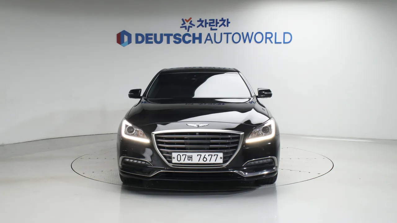 Genesis G80 — miniaturë 3