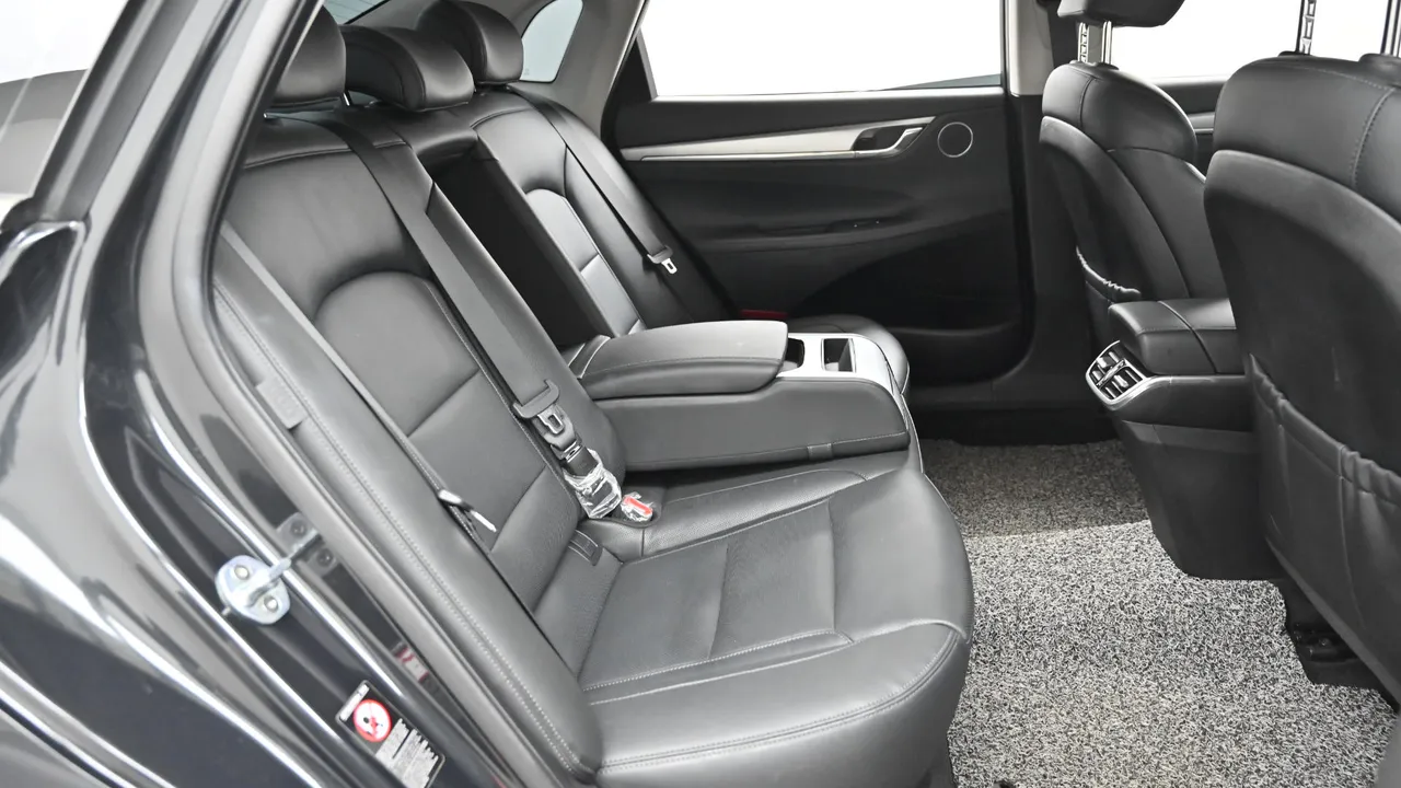 Hyundai Grandeur — miniaturë 12