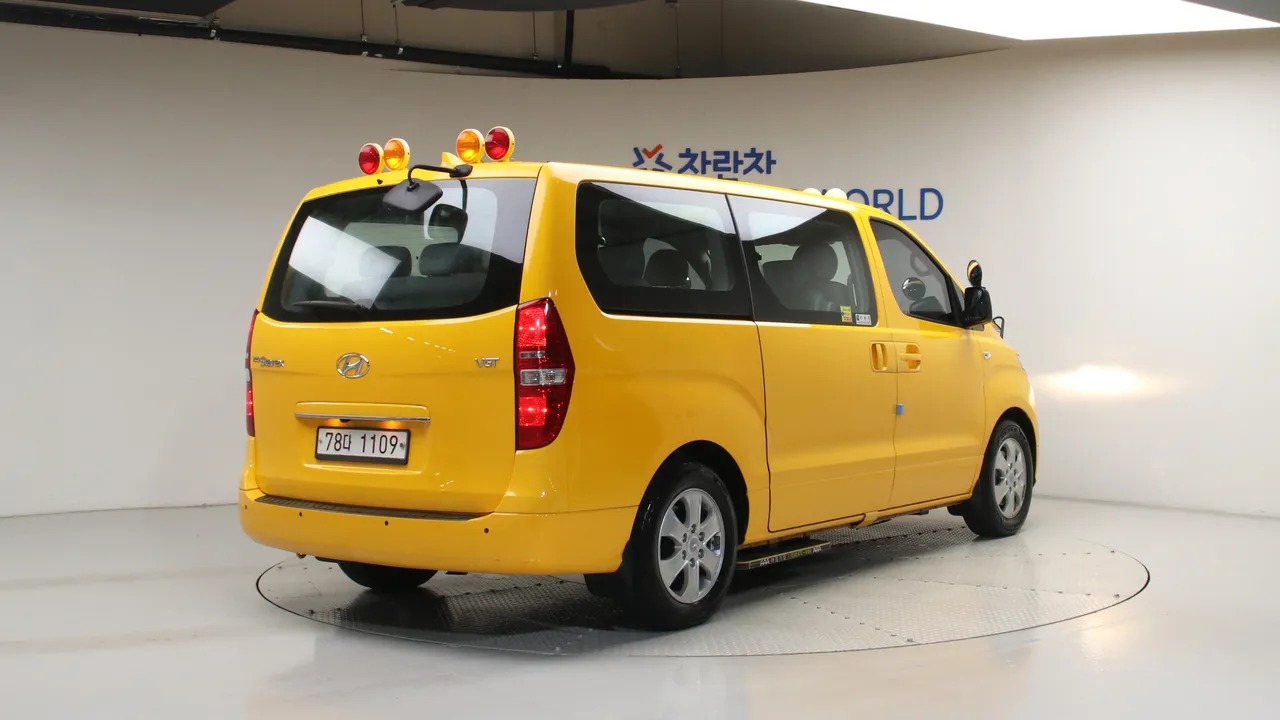 Hyundai Starex — miniaturë 2