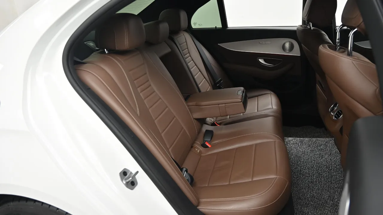Mercedes-Benz E-klasse — miniaturë 12