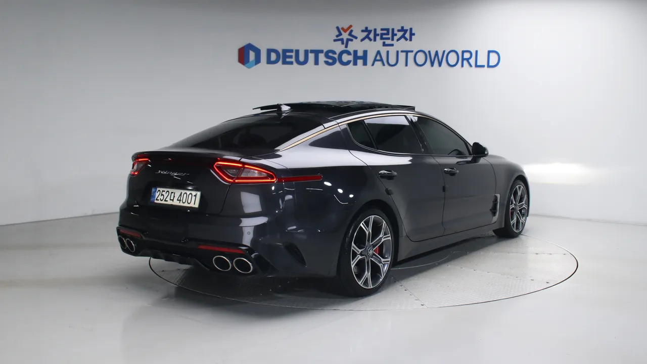 Kia Stinger — miniaturë 2