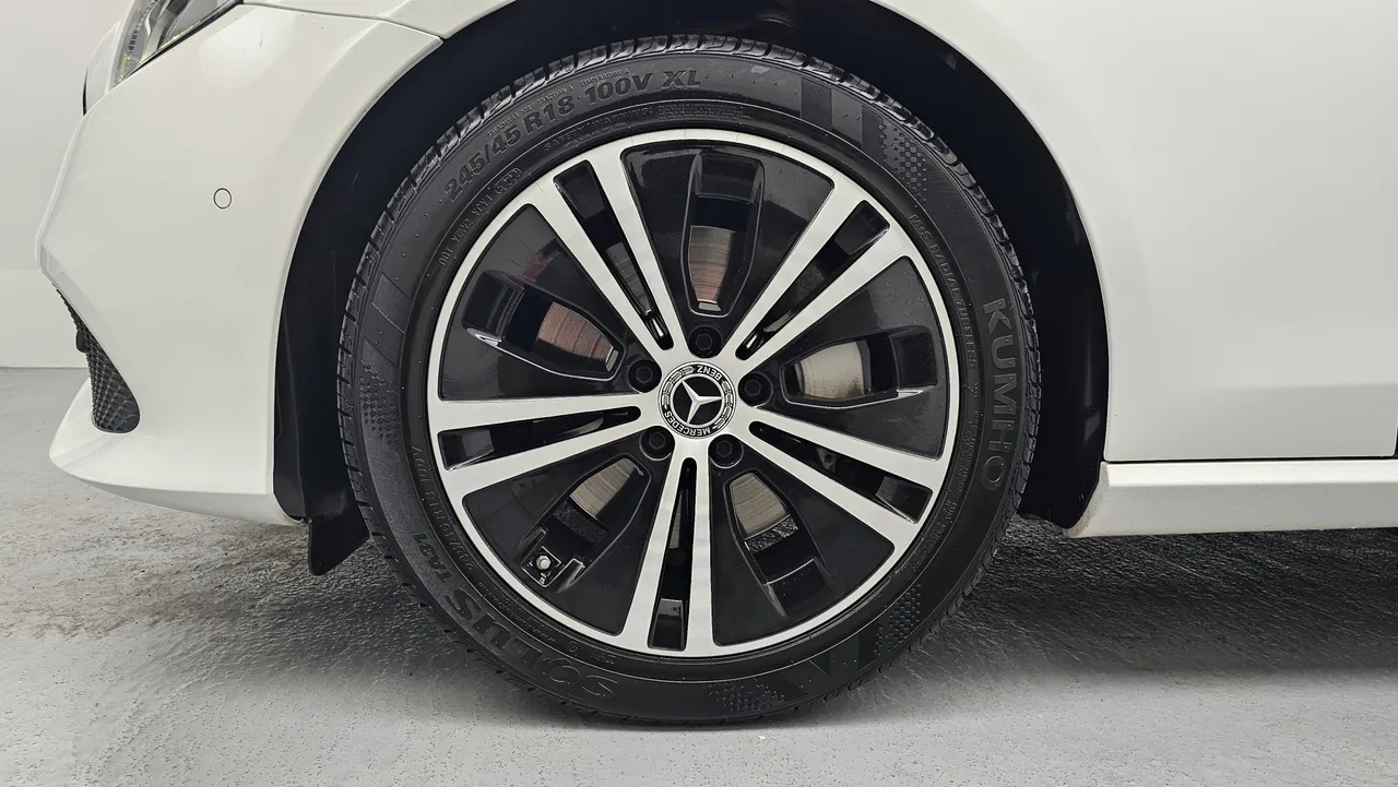 Mercedes-Benz E-klasse — miniaturë 5