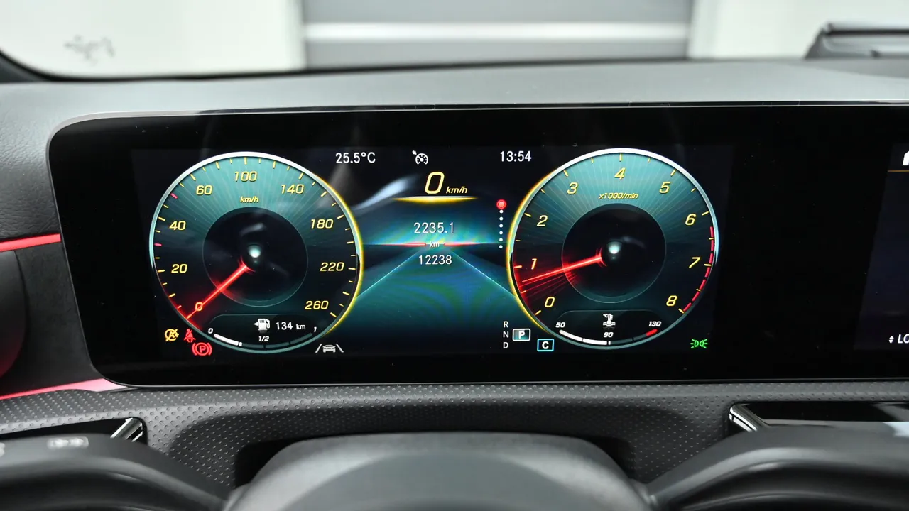Mercedes-Benz CLA-klasse — miniaturë 8
