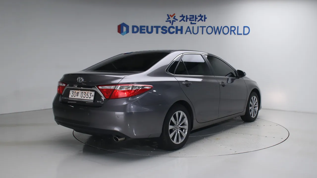 Toyota Camry — miniaturë 2
