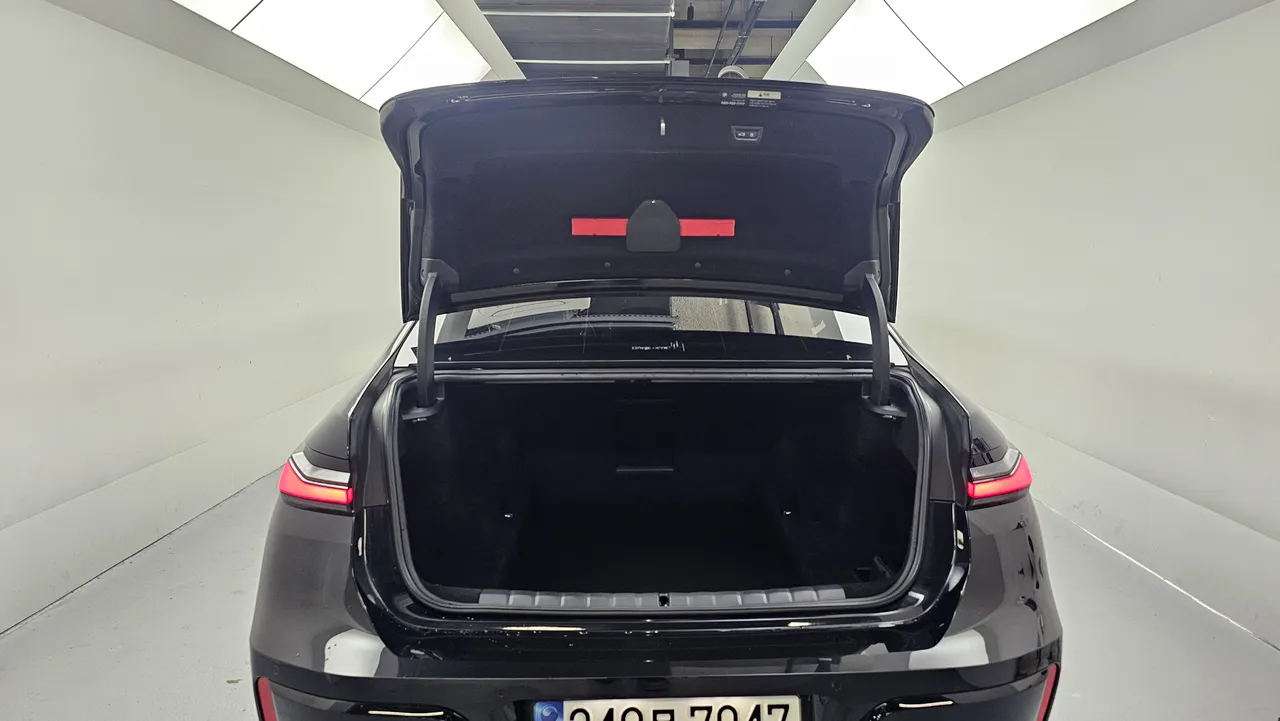BMW 7er — miniaturë 19