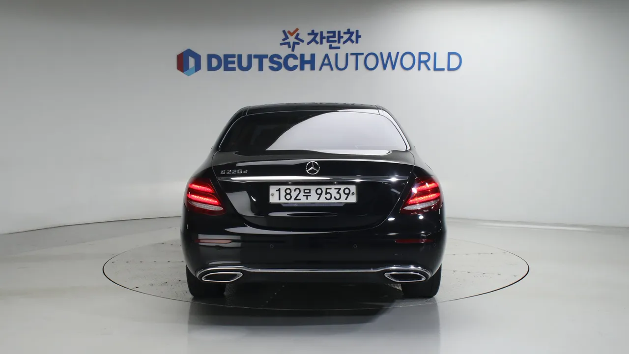 Mercedes-Benz E-klasse — miniaturë 4