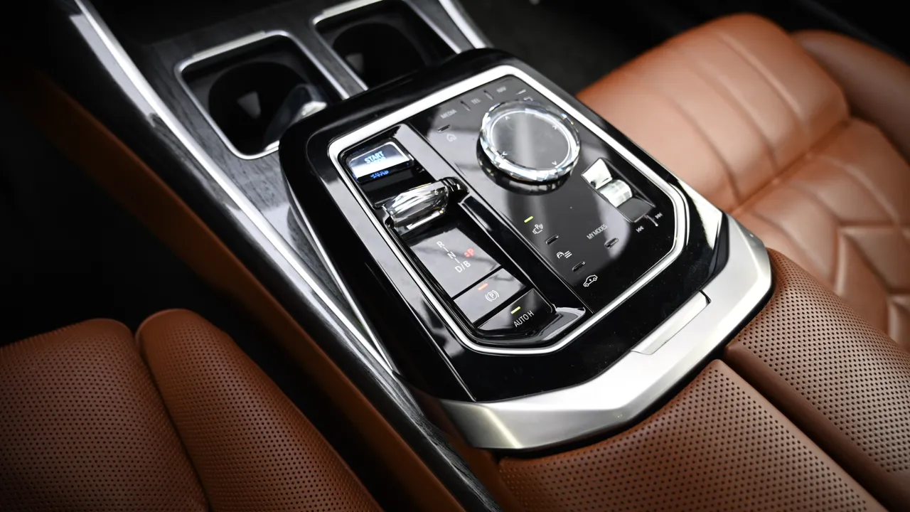 BMW i7 — miniaturë 25