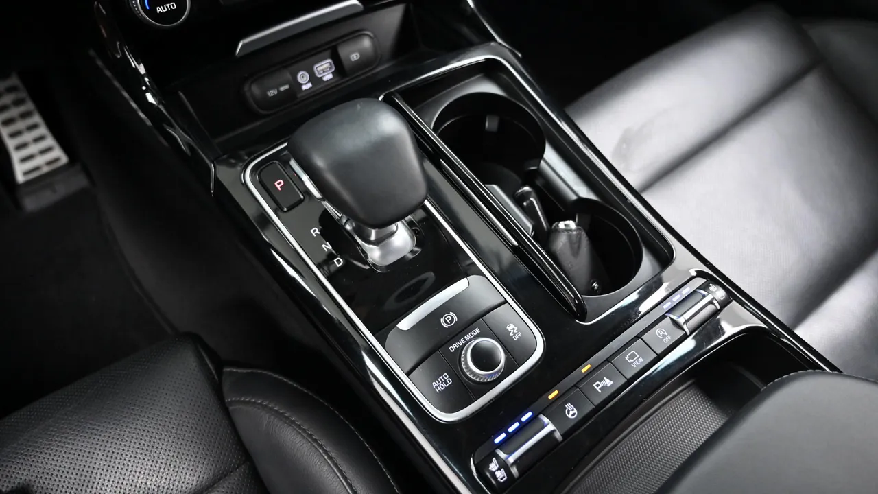 Kia Stinger — miniaturë 9