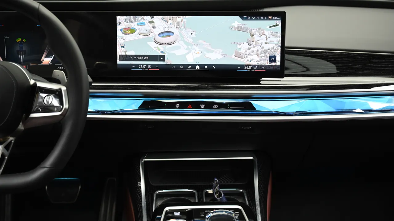 BMW 7er — miniaturë 32