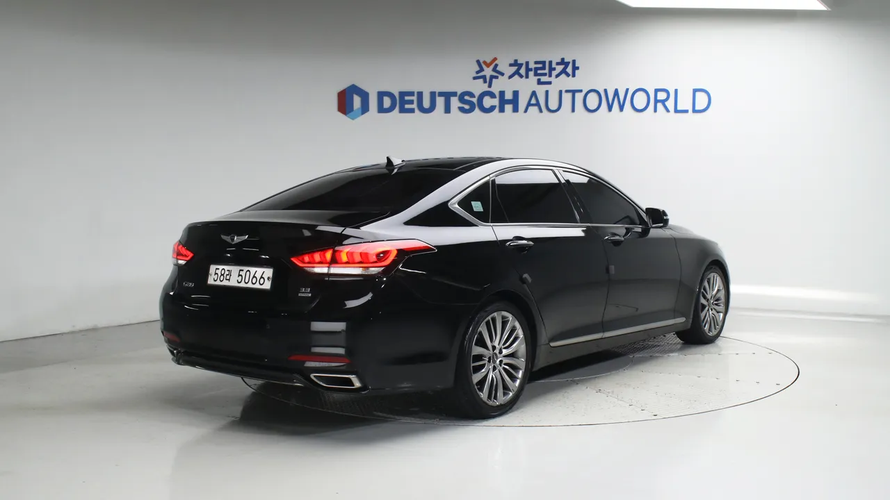 Genesis G80 — miniaturë 2