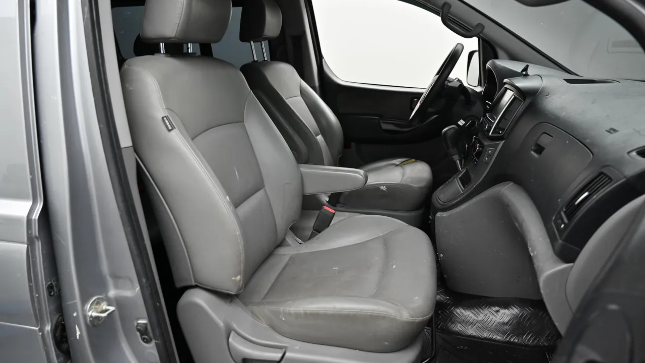 Hyundai Starex — miniaturë 10