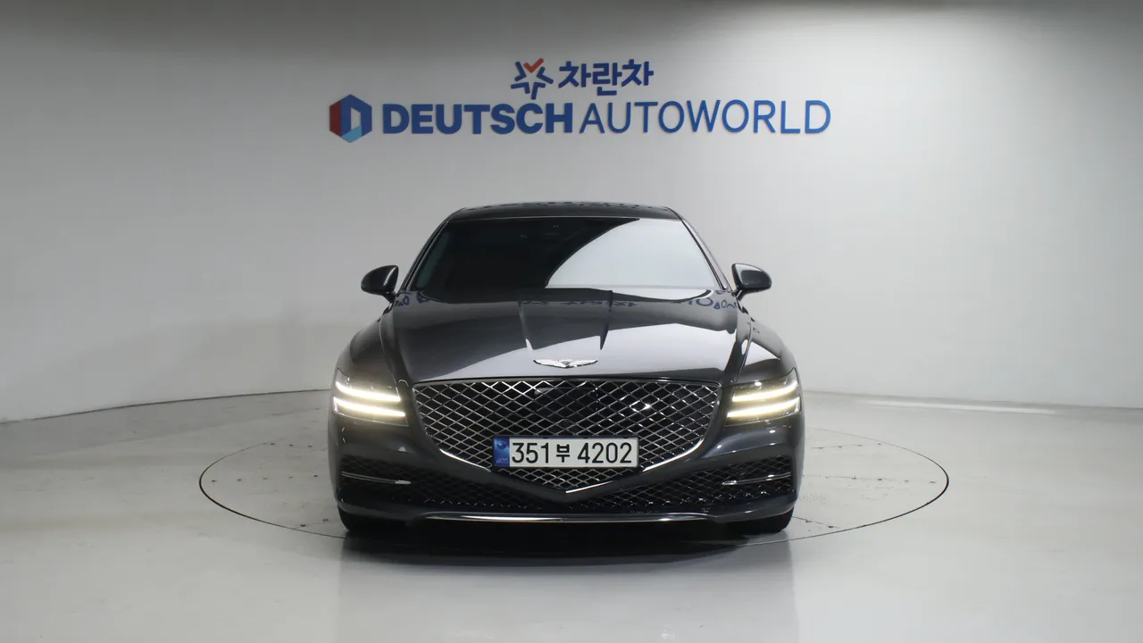 Genesis G80 — miniaturë 3