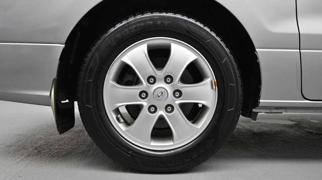 Hyundai Starex — miniaturë 5