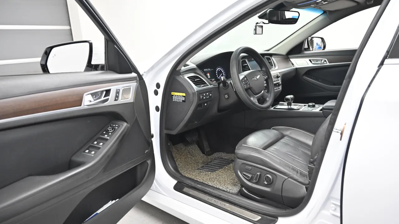 Genesis G80 — miniaturë 11