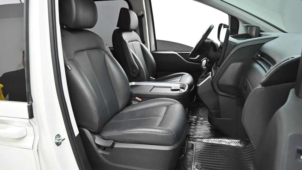 Hyundai Staria — miniaturë 10