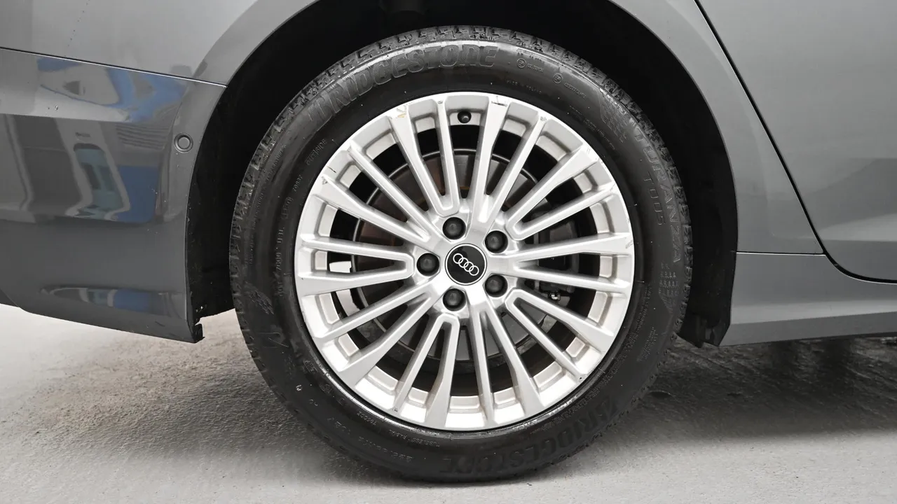 Audi A6 — miniaturë 5