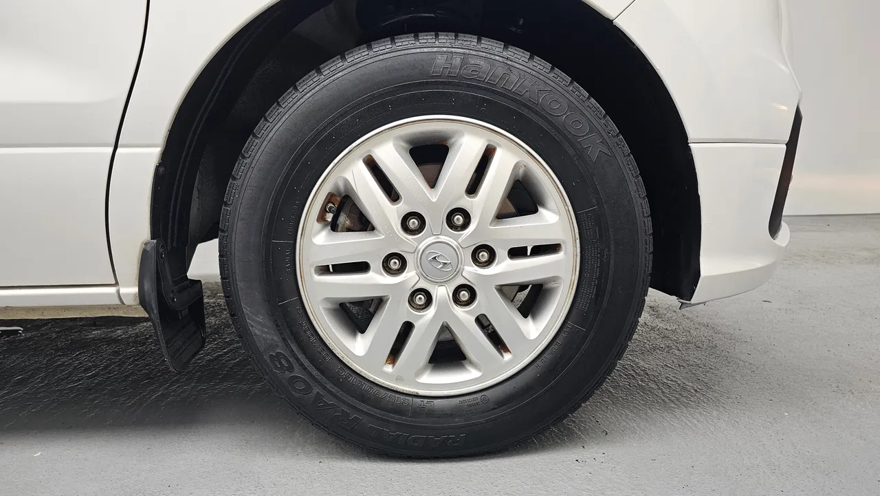 Hyundai Starex — miniaturë 5