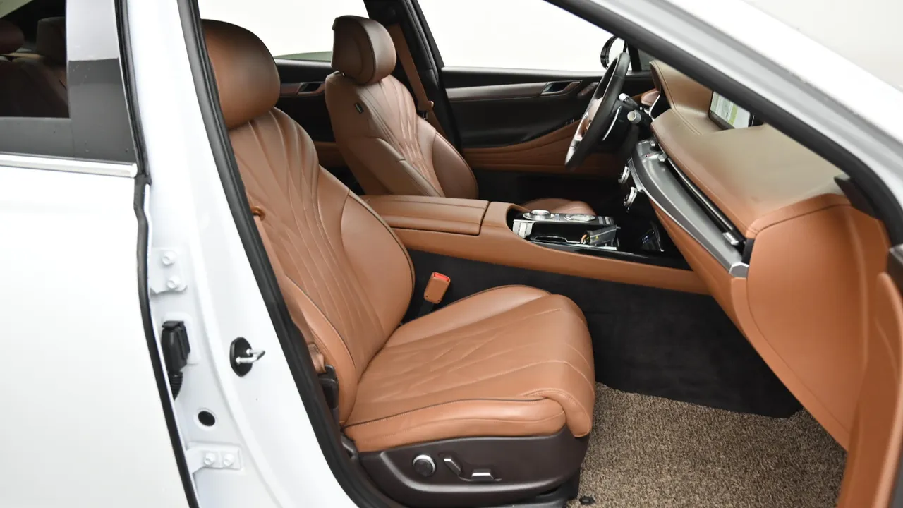 Genesis G80 — miniaturë 10