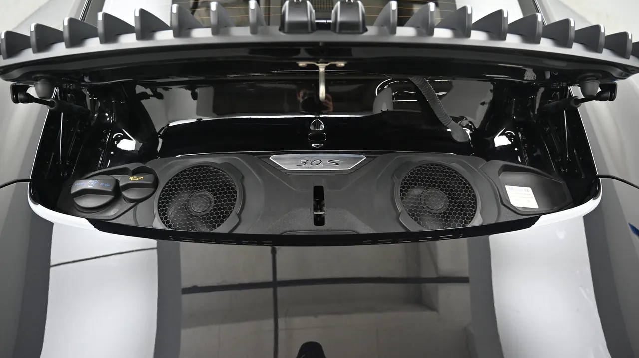 Porsche 911 — miniaturë 6
