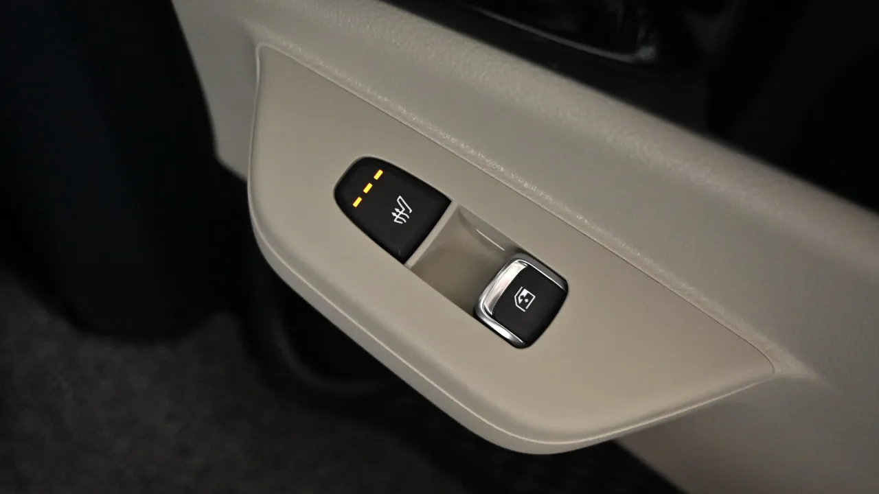 Kia Carnival — miniaturë 16