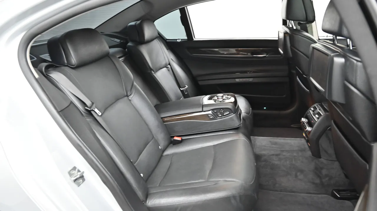 BMW 7er — miniaturë 12
