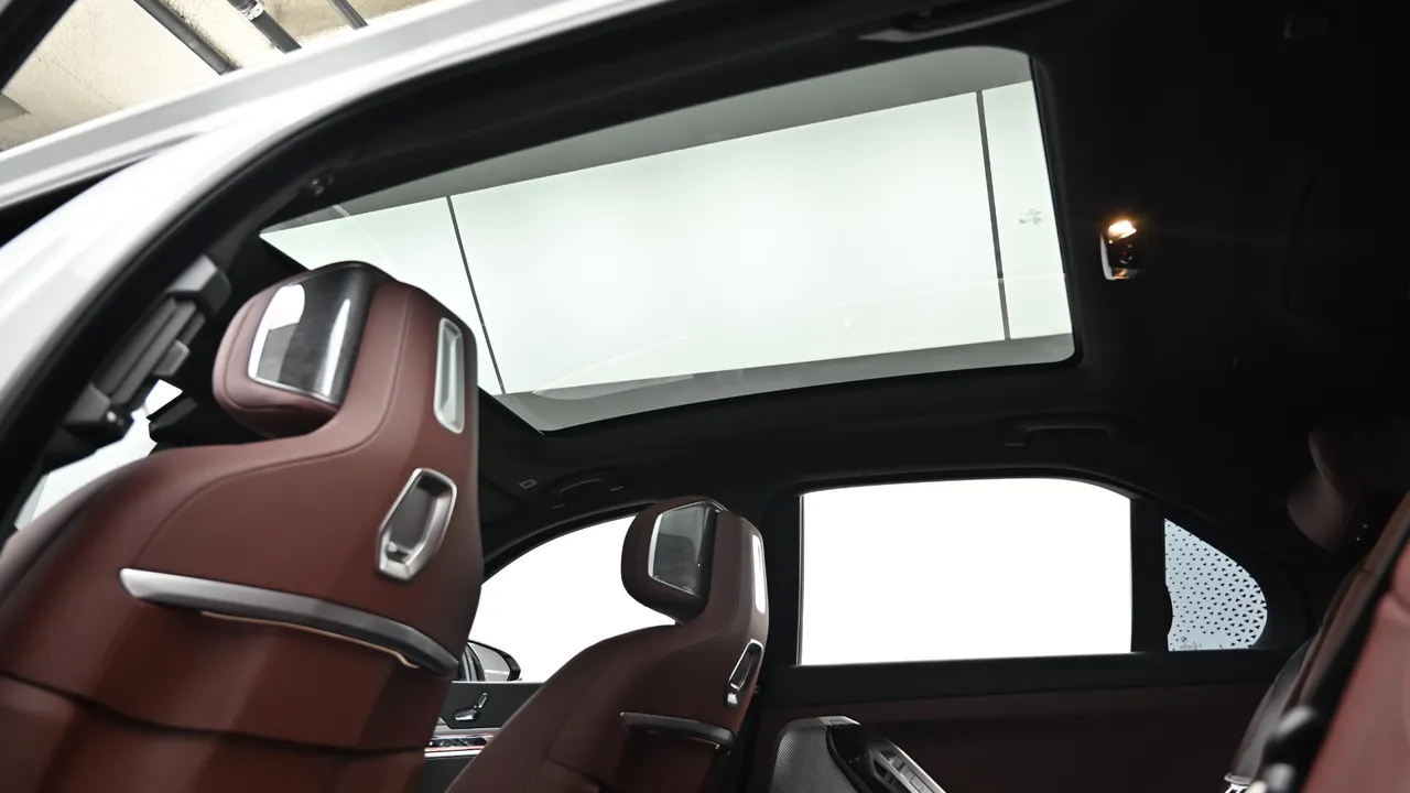 BMW 7er — miniaturë 28