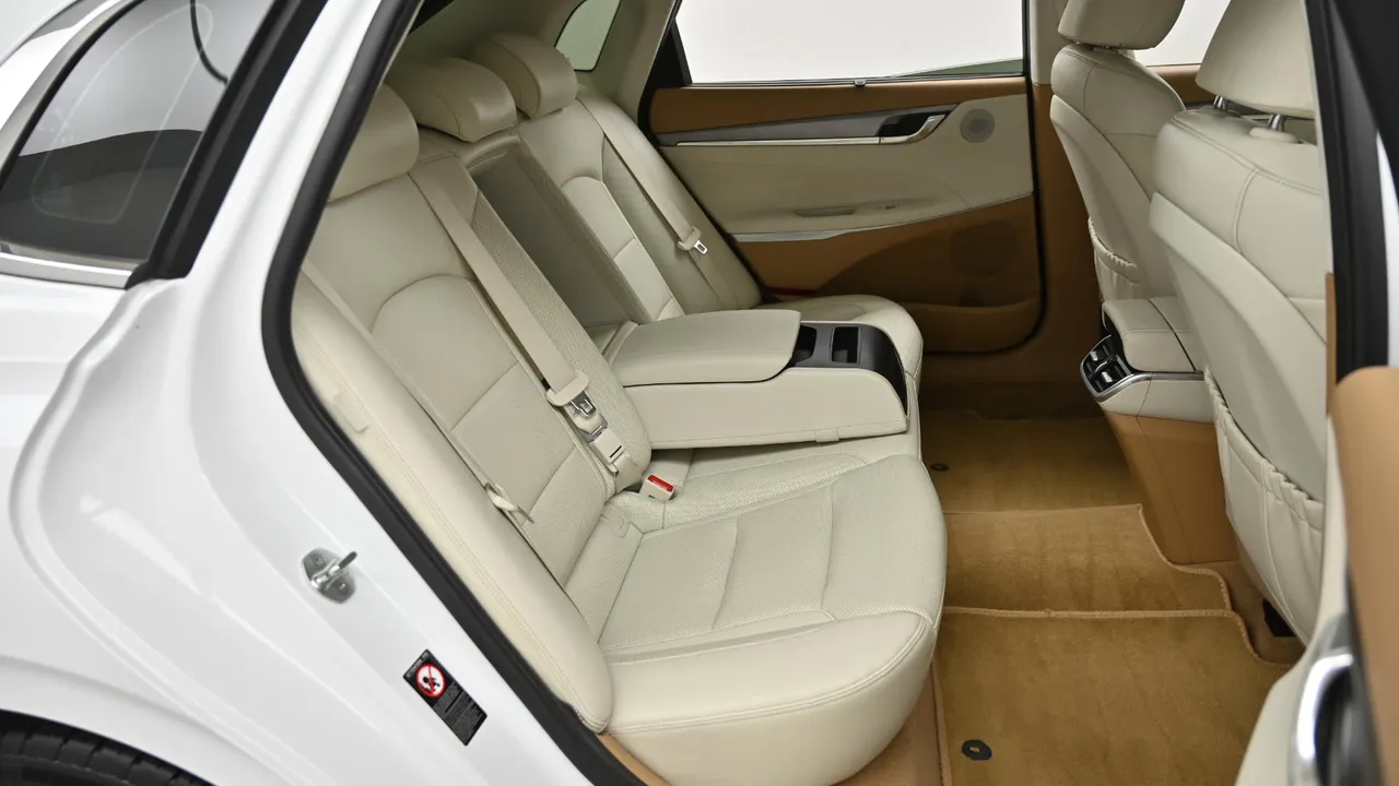 Hyundai Grandeur — miniaturë 12