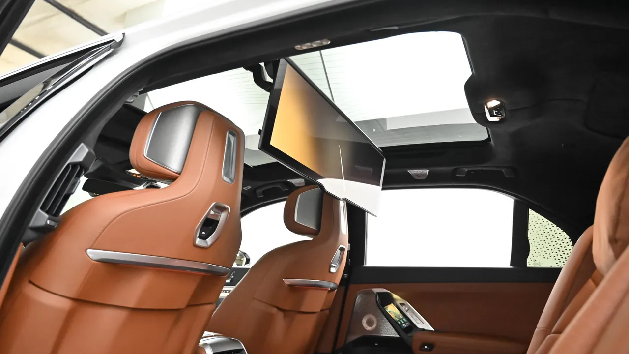 BMW i7 — miniaturë 19