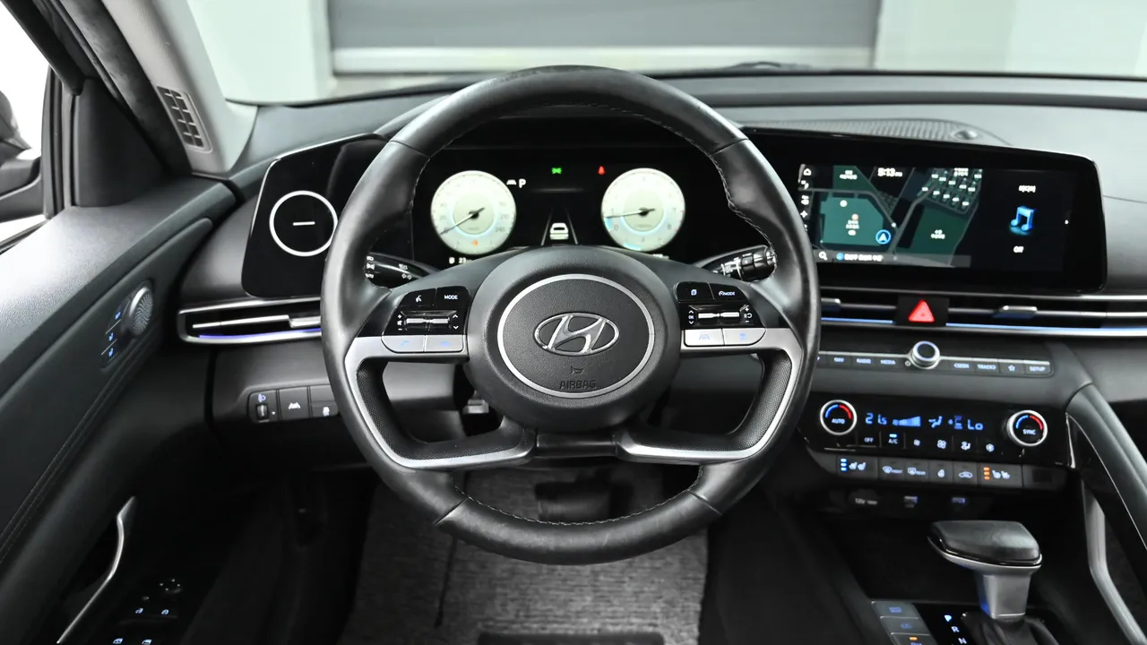 Hyundai Avante — miniaturë 13