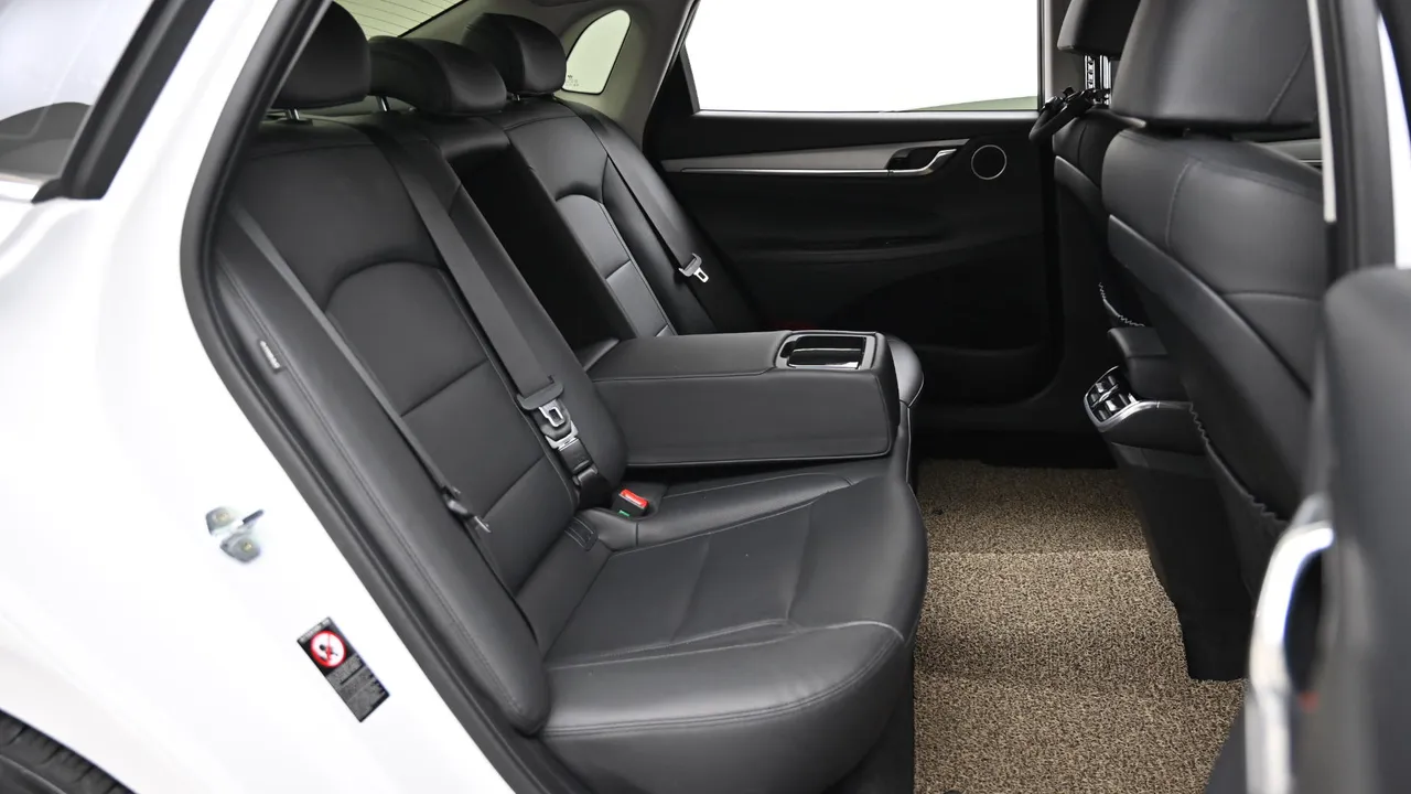 Hyundai Grandeur — miniaturë 12