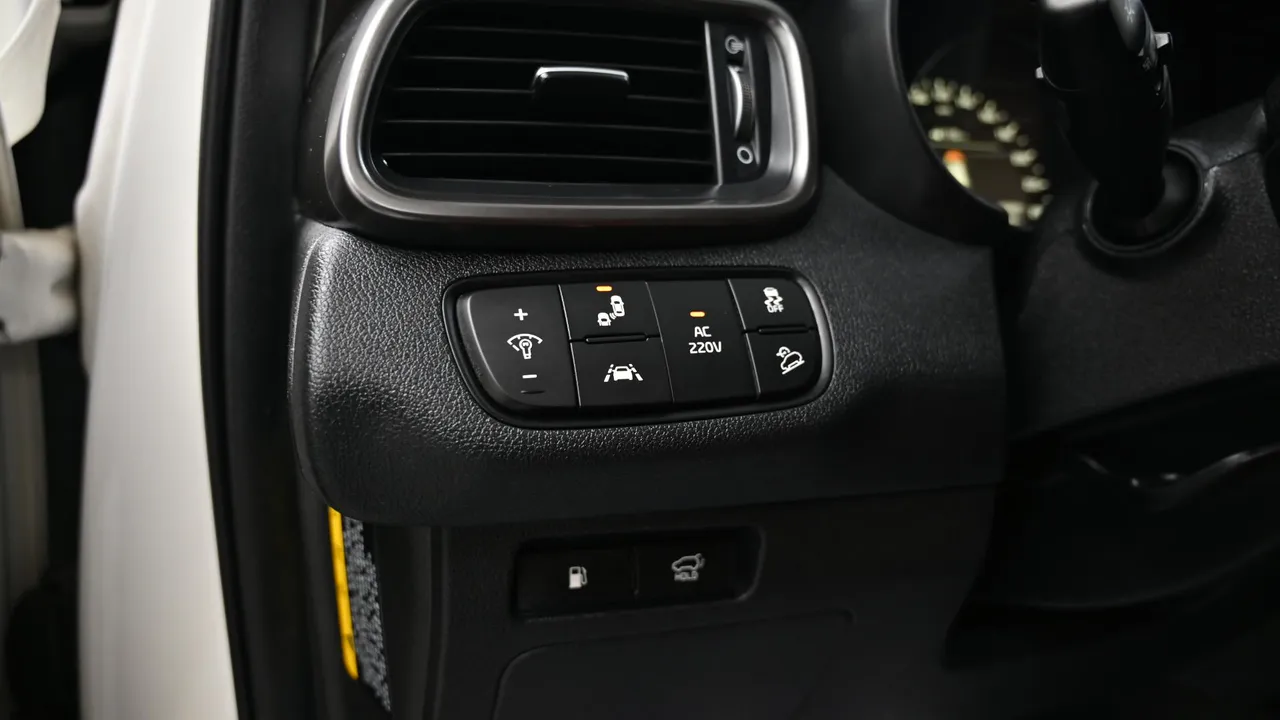 Kia Sorento — miniaturë 17