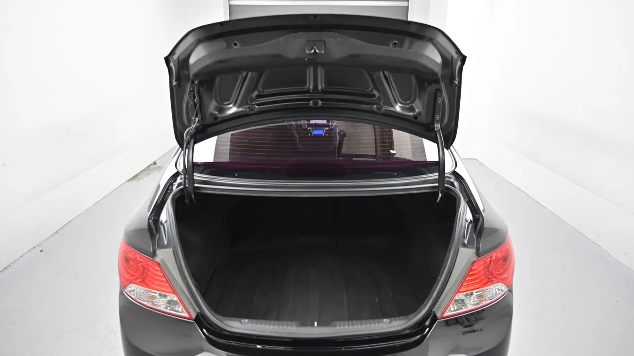 Hyundai Accent — miniaturë 19